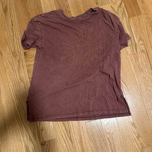 Sun Graphic Women's Top in Maroon